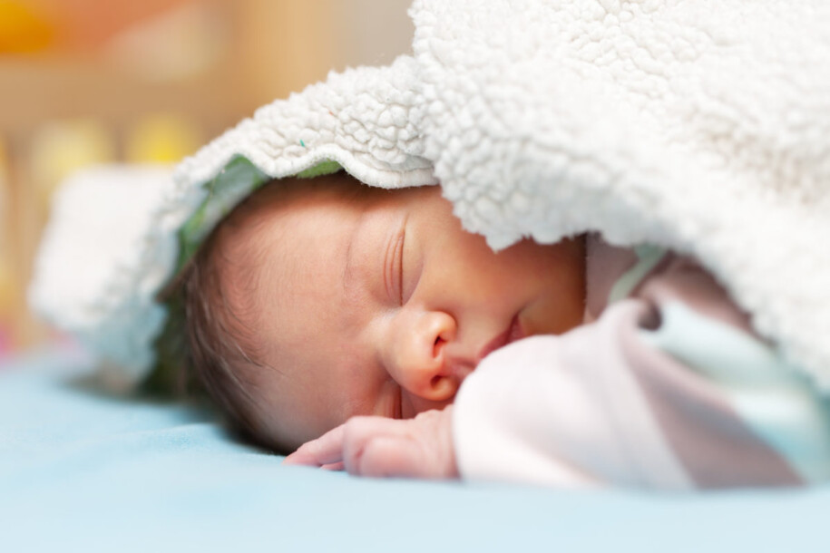 Mitos dan Sunnah tentang Bayi Baru Lahir